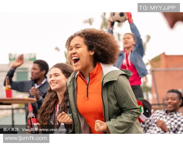 老外激情演绎足球明星歌曲展现跨文化音乐魅力与热爱