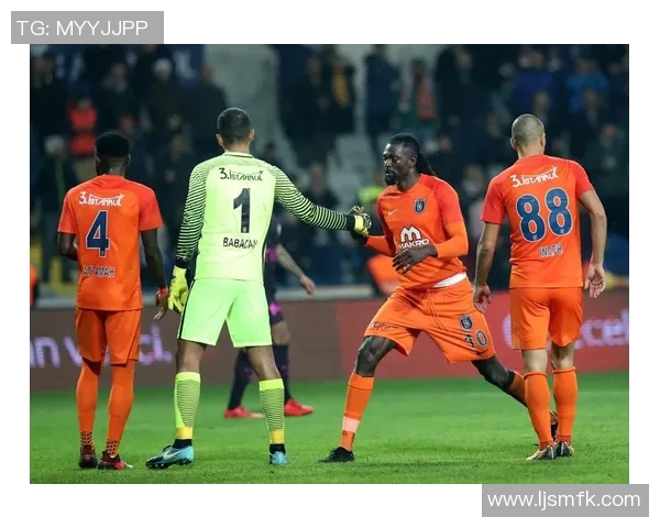 上海羽毛球队速度之争引发热议球迷与专家观点碰撞激烈 上海羽毛球队速度之争引发热议球迷与专家观点碰撞激烈