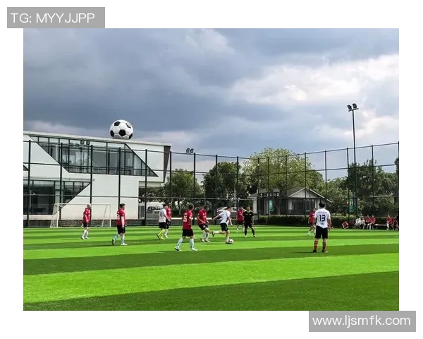 村超足球明星的崛起与乡村振兴的完美结合之路 村超足球明星的崛起与乡村振兴的完美结合之路