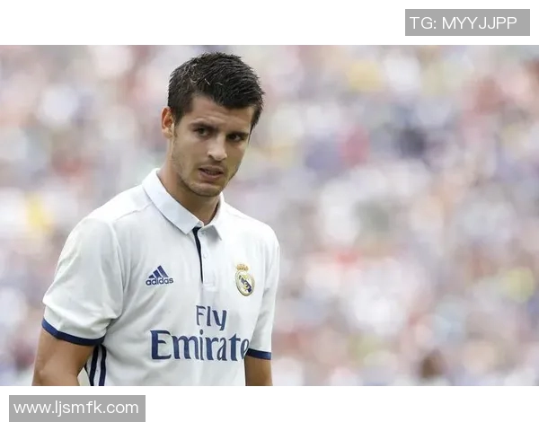 罗特利足球明星的崛起与成就探秘:从青训到职业生涯的辉煌历程 罗特利足球明星的崛起与成就探秘:从青训到职业生涯的辉煌历程