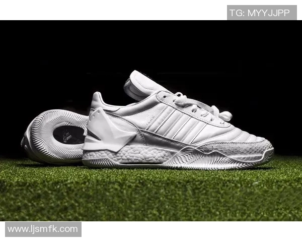 探索Nike系列足球鞋的创新科技与卓越性能助力球场表现